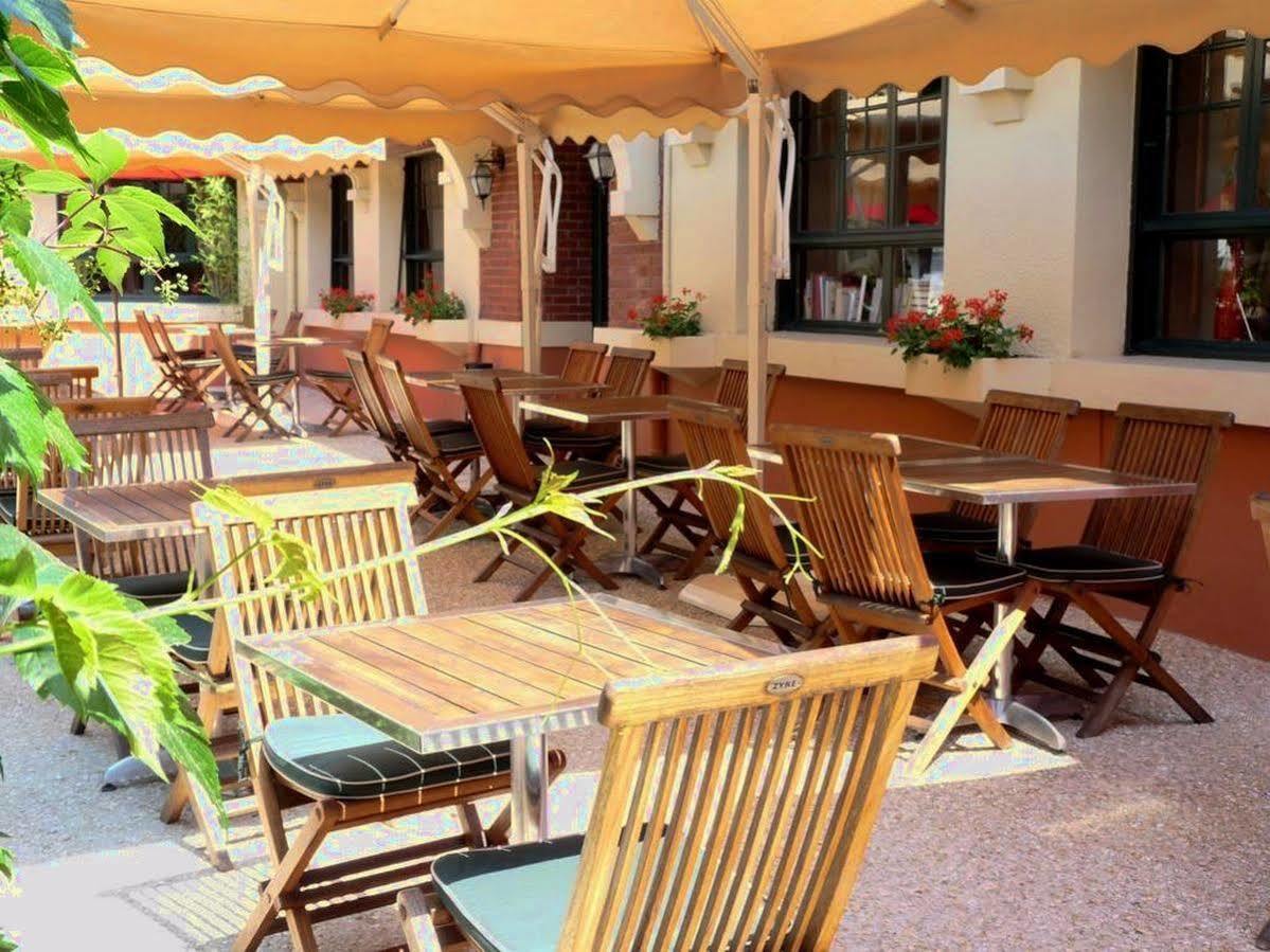 Logis Hotel La Foret Senonches Екстер'єр фото